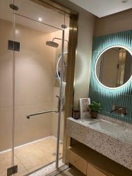 -悦瑢港湾科技美肤芳疗美容