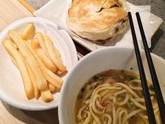 -大师兄·手工面·西北菜(南沙万达广场店)
