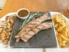 自主火山岩石烤羔羊里脊肉-Entrecôte 法国牛扒馆(保利·时光里店)