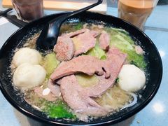 猪润墨鱼米线-华嫂冰室(尖沙咀店)