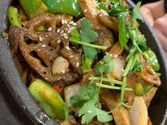 石锅卤味拼盘-石锅先生
