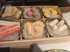 -尚尚仙·酸汤猪手·猪肚鸡火锅(华联万柳购物中心店)