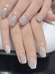 -进巍美甲美睫