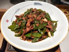 辣椒炒个肉-佬麻雀·剁椒鱼头(京基KK One店)