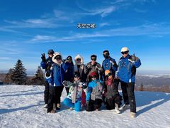 -亚布力新体委滑雪场