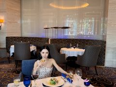 -AZUR聚(香格里拉饭店)