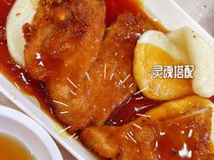 -上海和平饭店维克多咖啡厅 Victor's