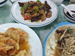 -鹤乡东北菜(崮山路店)