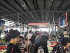 大堂-霞涌市场海鲜摆卖区