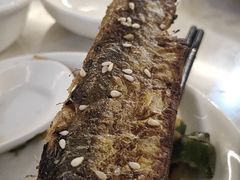 烤秋刀鱼-欢乐海岸美食联盟