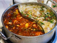 -德林酸菜鱼火锅(南丹店)
