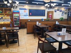 -陇兴楼兰州拉面(西安咸阳国际机场店)