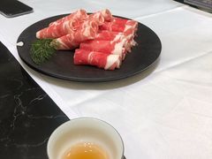 -红鼎豆捞·非遗鲍皇汤火锅(宝丰路店)