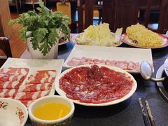 -沸炉重庆老火锅(军事博物馆店)