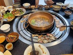 -阿山卓·野生菌火锅·纳西火塘烤肉