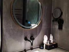 -舍居智能酒店(深圳宝安翻身地铁站店)