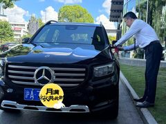 -上海星瀚奔驰4S店(红柳路店)