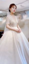 -LOVINA洛维娜婚纱礼服