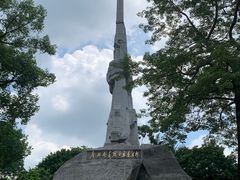 -烈士陵园(地铁站)
