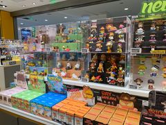 -泡泡玛特POPMART(蓝色港湾店)