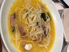 -港丽餐厅(高德置地店)