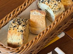 餐前面包-Bistro Les Lilas丁香花小酒馆