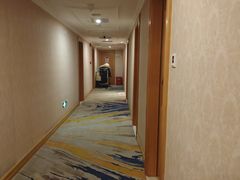 -维也纳酒店(罗湖口岸国贸东门店)