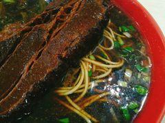-小龙大肉面馆
