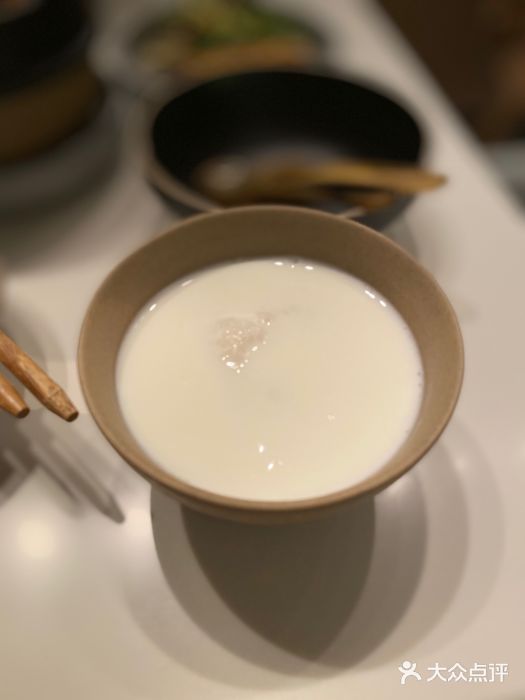 胡麻(静安嘉里店)奶白酒图片