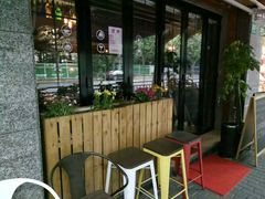 等位区-Amanda餐厅(长乐路店)