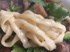 牛肉面-清真吴记门钉肉饼·喜多利