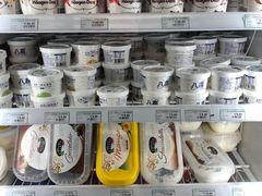 -绿叶子超市(公园大道店)