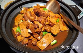 Sauce Braised Pork with Zhuzhou Tofu