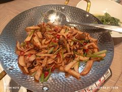-艳阳天·非遗楚菜(武汉客厅店)