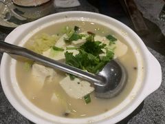 砂锅白菜豆腐-华盛园卷子王农家菜水库鱼
