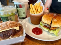 招牌牛肉汉堡-麦田工坊(月湖店)