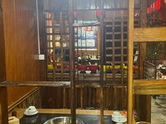 -果松木炭酸菜铜火锅·外婆参鸡汤