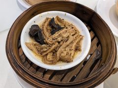 -万龙洲海鲜(大兴绿地缤纷城店)