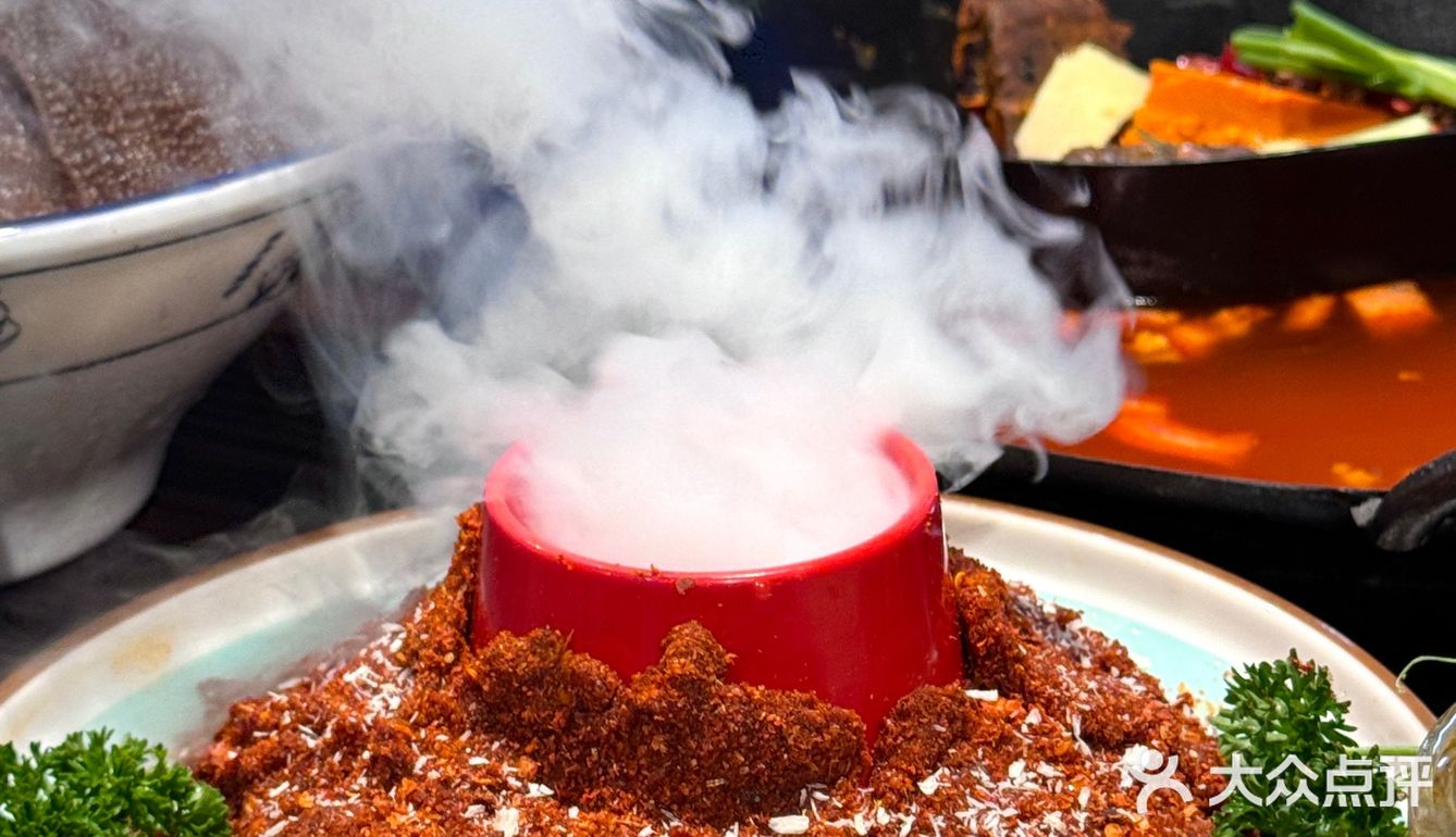 吴江新晋排队王 重火锅来万宝啦！