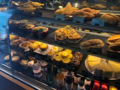 产品展示柜-星巴克(美丽华门市店)