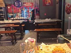 -老街烧烤大排档·地道湖北菜·龙虾馆(汉口火车站店)