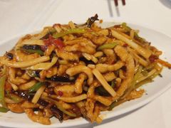 鱼香肉丝-凯鸽酒楼(操场城店)