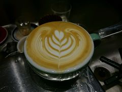 小杯拿铁-Be Lived Cafe比例咖啡(摩天轮店)