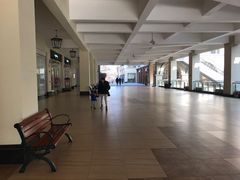 -王府井奥莱临潼小镇(临潼店)