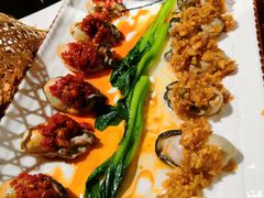 -东来菜馆•手抓海鲜家常菜•海鲜锅贴(鸽子窝店)