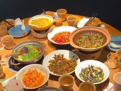 -吃饭皇帝大土家民族菜(正大广场店)
