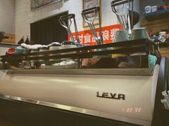 -Be Lived Cafe比例咖啡(摩天轮店)