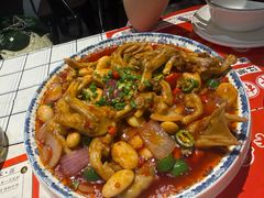 -李双猪·小龙虾·烧烤·羊肉煲(乐山店)