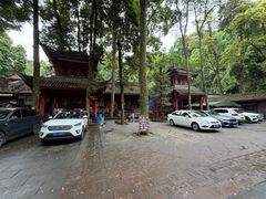 -凤栖山
