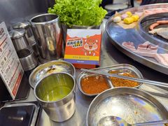 -哈哈碳都·牛肋条无限自助烤肉(台江万达店)